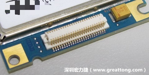 PCBA大講堂：板對板連接器下面裸銅設計，造成模組功能不良